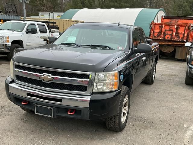 Image of Chevrolet Silverado equipment image 1