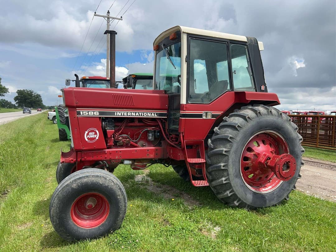 Image of International Harvester 1586 Primary image
