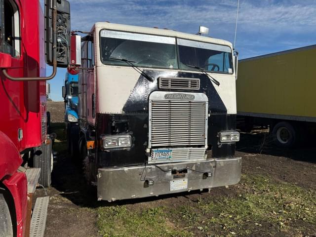 Image of Freightliner Cab Over equipment image 2