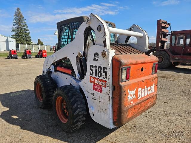 Image of Bobcat S185 equipment image 2