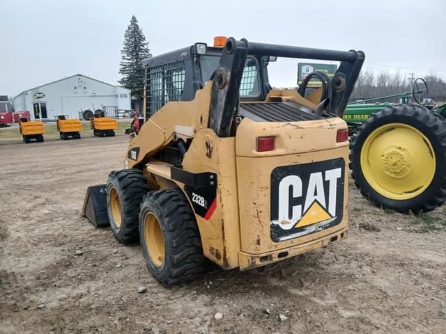 Image of Caterpillar 232B2 equipment image 2