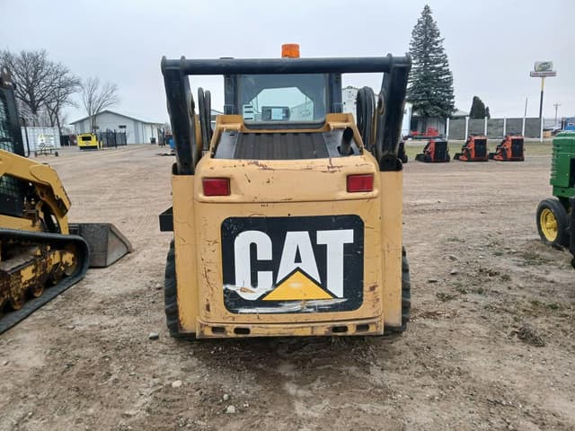 Image of Caterpillar 232B2 equipment image 3