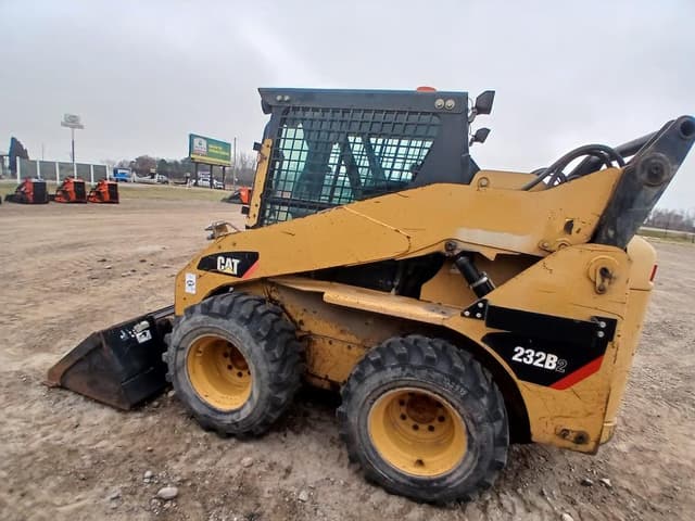Image of Caterpillar 232B2 equipment image 1