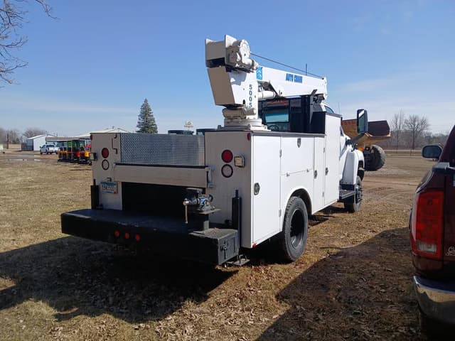 Image of Chevrolet C5500 equipment image 4