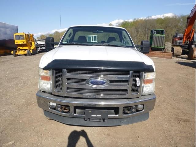 Image of Ford F-250 equipment image 1