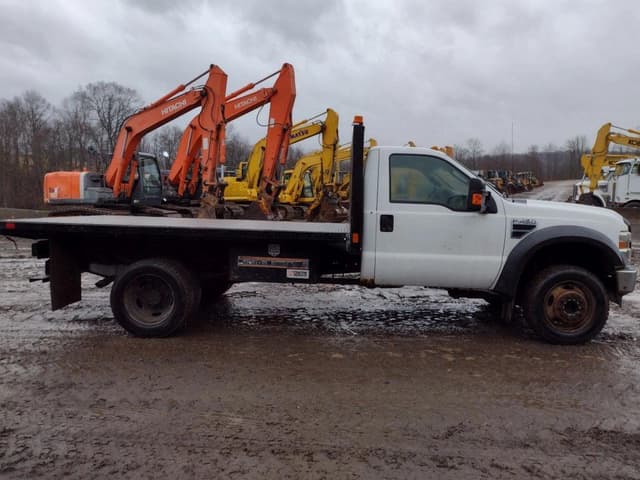 Image of Ford F-450 equipment image 2