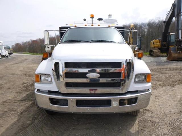 Image of Ford F-650 equipment image 1