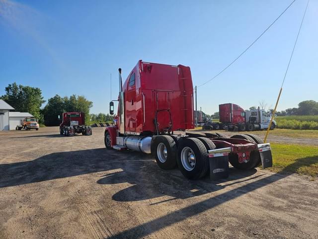 Image of Freightliner Coronado equipment image 2