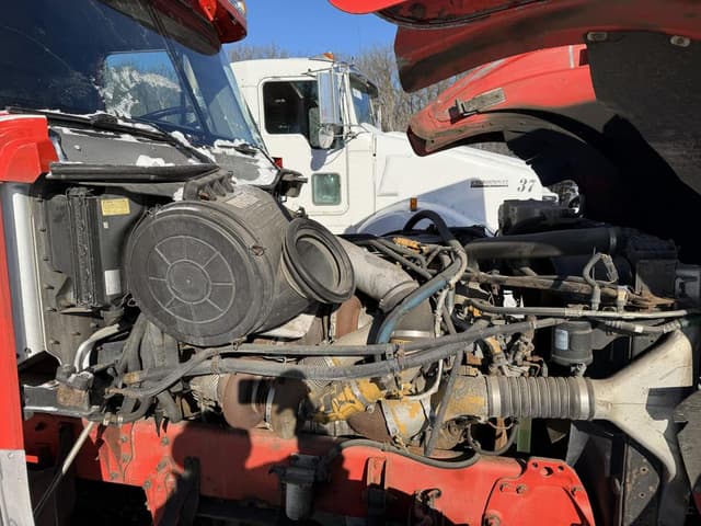 Image of Freightliner Coronado equipment image 4