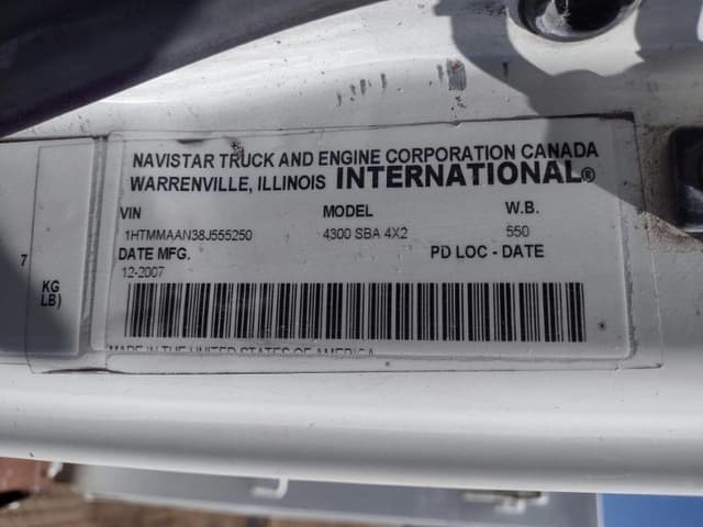 Image of International 4300 equipment image 4