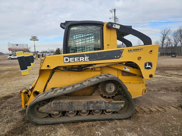 Image of John Deere CT332 equipment image 1