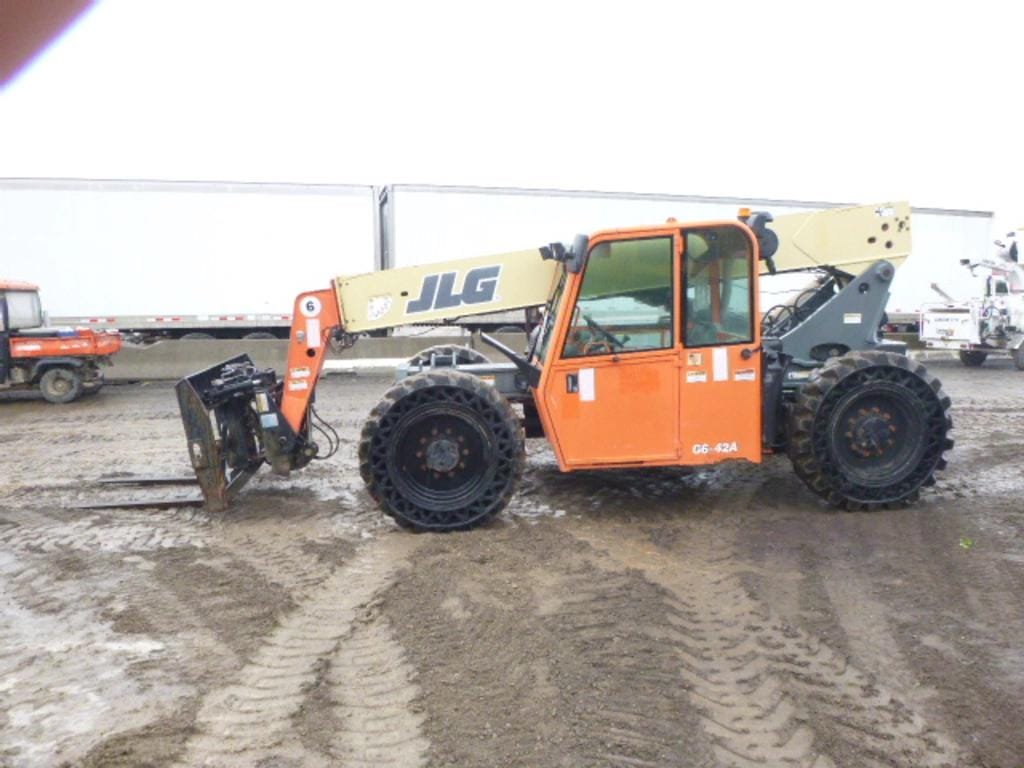 Main image JLG G6-42A
