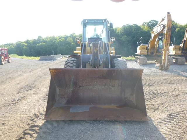 Image of John Deere 624J equipment image 1