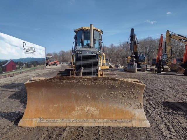 Image of John Deere 750J equipment image 1