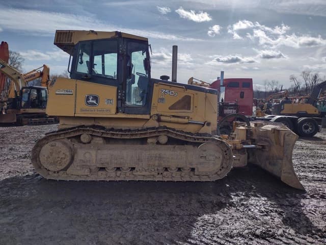 Image of John Deere 750J equipment image 2