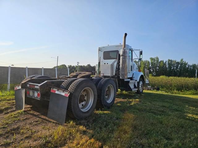 Image of Kenworth T800 equipment image 4