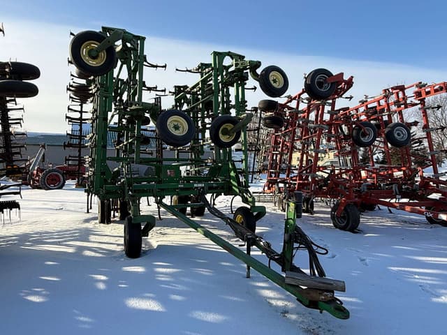 Image of John Deere 2200 equipment image 1