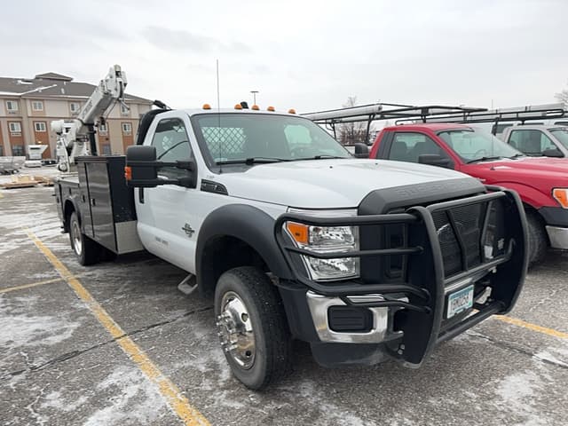 Image of Ford F-550 equipment image 2