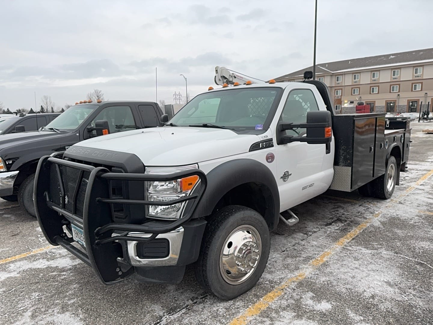 2015 Ford F-550 Equipment Image0