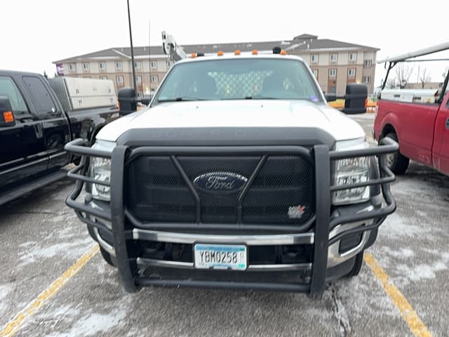 Image of Ford F-550 equipment image 1