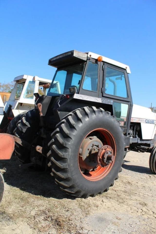 Image of J.I. Case 2394 equipment image 1