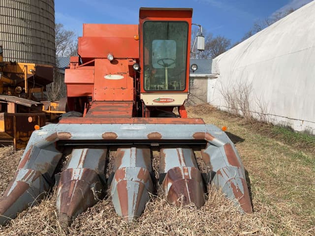 Image of New Idea 704 equipment image 1