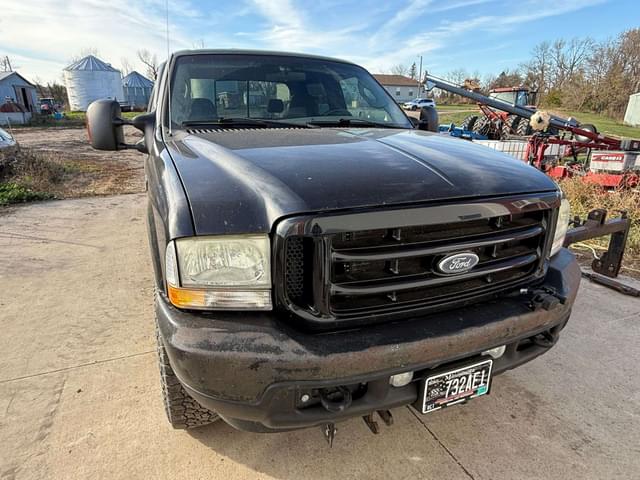 Image of Ford F-250 equipment image 3