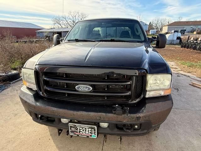 Image of Ford F-250 equipment image 2