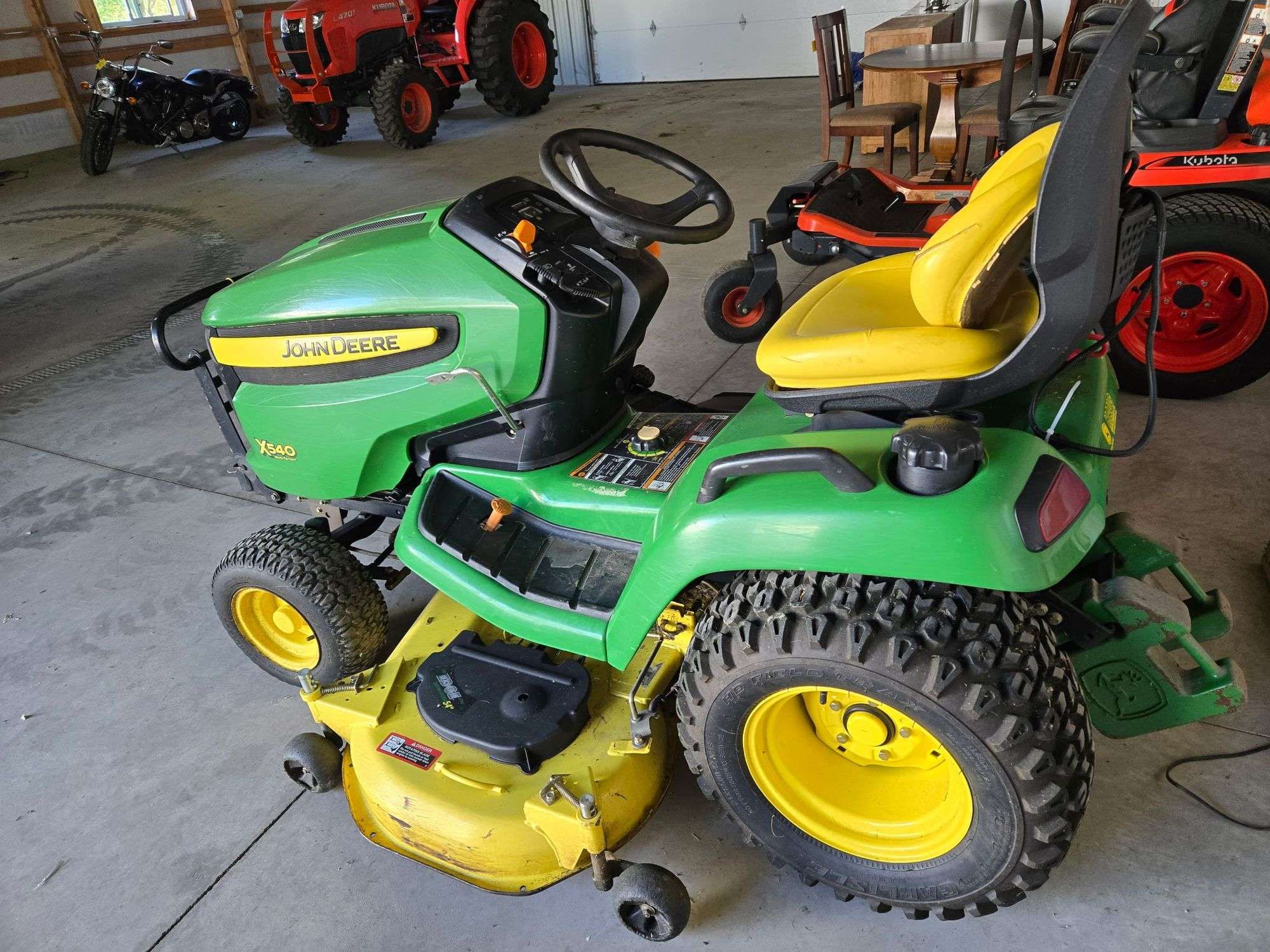 2005 John Deere X540 Equipment Image0