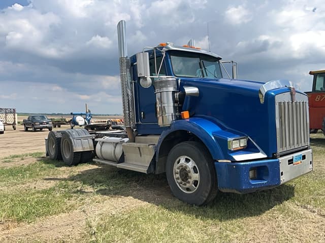 Image of Kenworth T800 equipment image 1