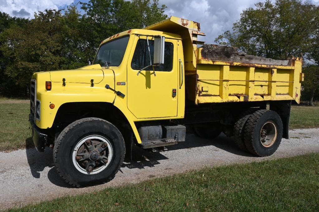 Main image International S1700