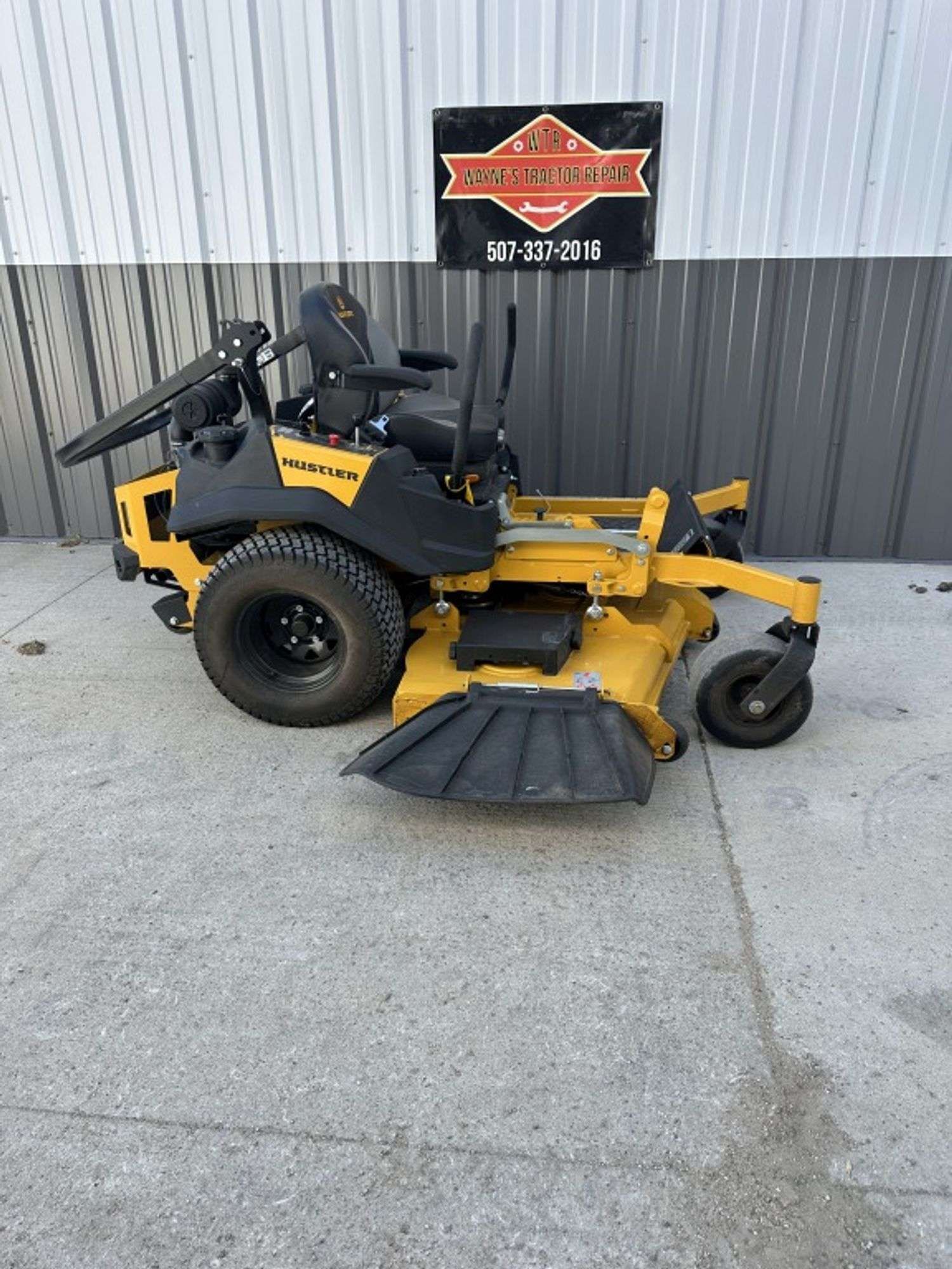 Hustler X-ONE Equipment Image0