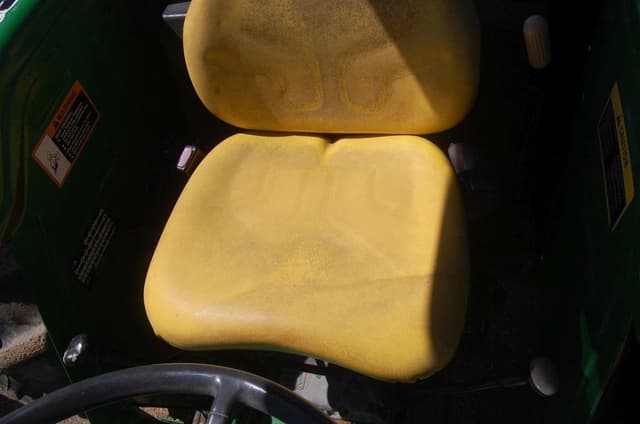 Image of John Deere 5055D equipment image 4