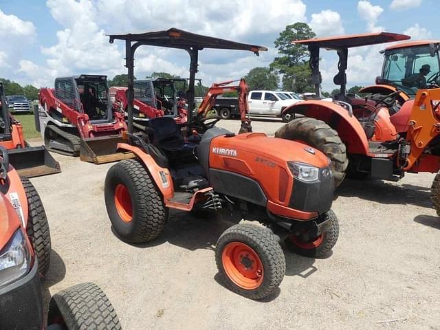 Image of Kubota B3350 equipment image 1