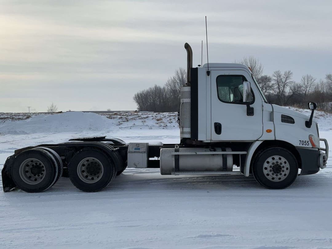 Image of Freightliner Cascadia Primary image