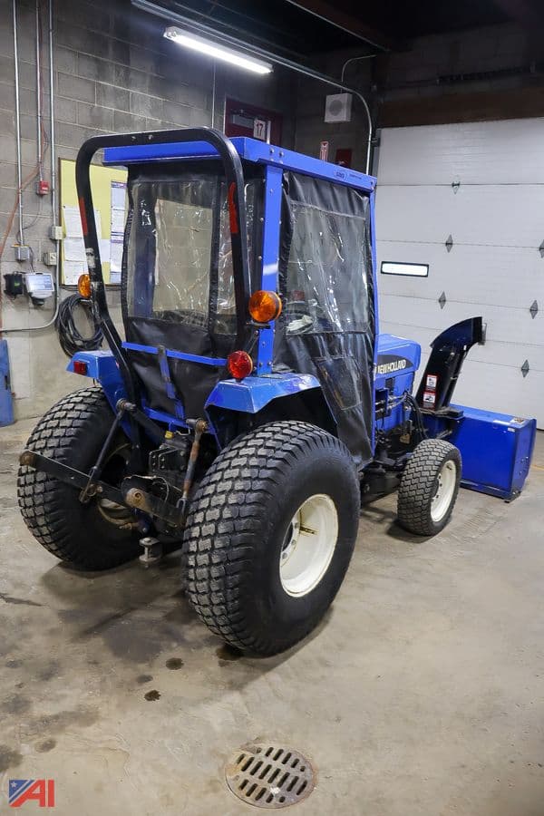 Image of New Holland TC30 equipment image 4