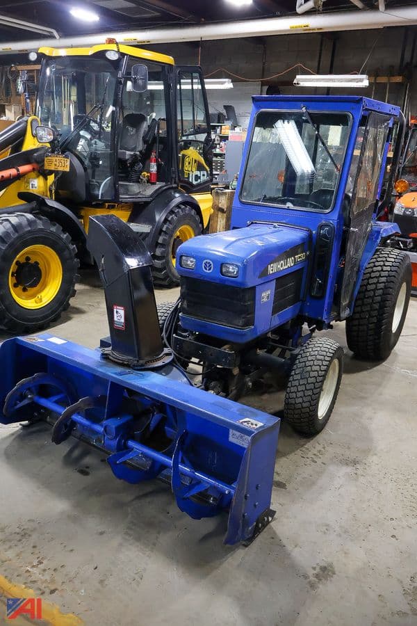Image of New Holland TC30 equipment image 1