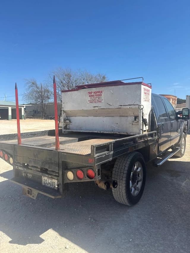 Image of Ford F-250 equipment image 4