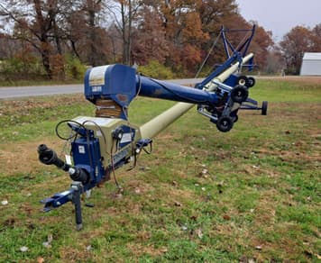 Main image Harvest International H1064XT