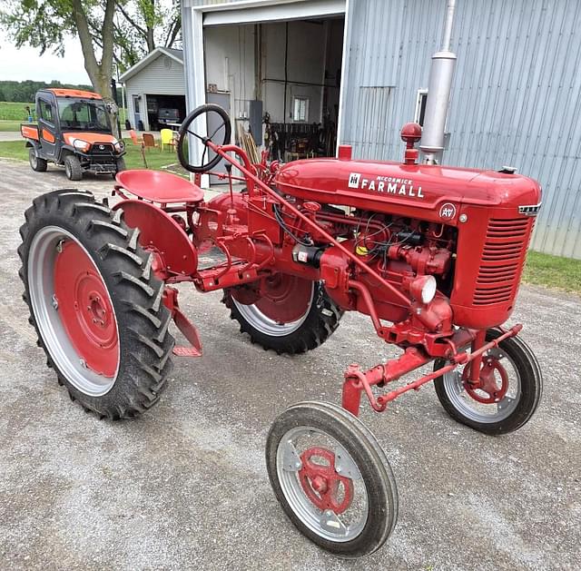 Image of Farmall Super AV equipment image 1