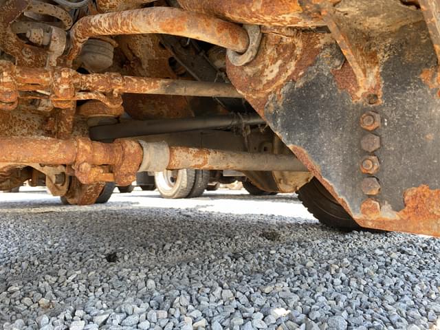 Image of Ford F-550 equipment image 4