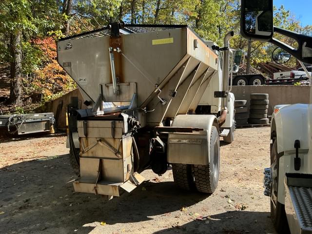 Image of Sterling L8500 equipment image 4
