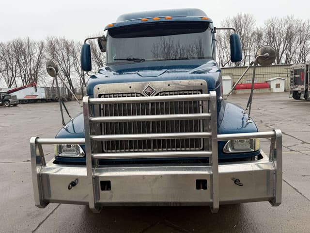 Image of International 9400i equipment image 4