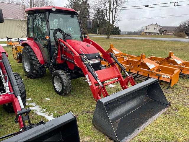 Image of Case IH Farmall 40A equipment image 1