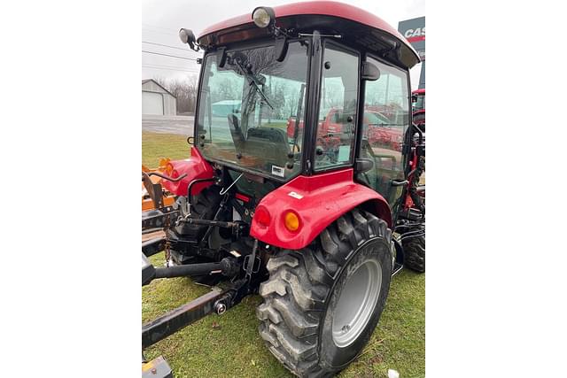 Image of Case IH Farmall 40A equipment image 2