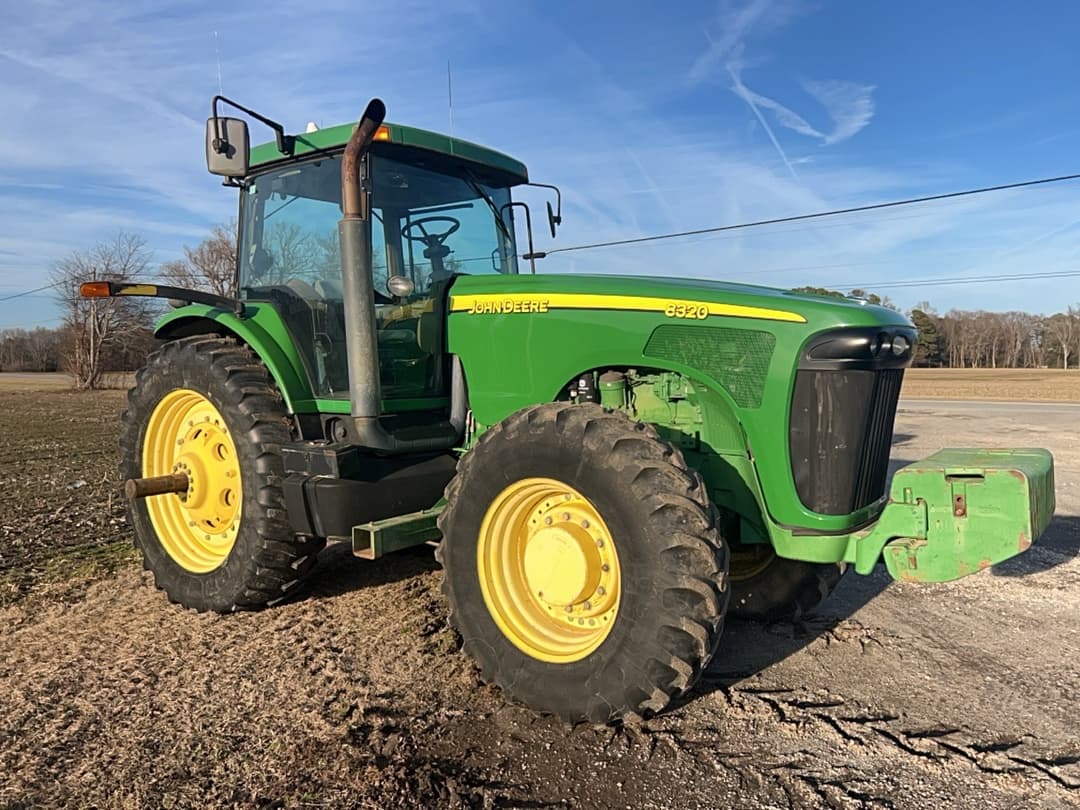 Image of John Deere 8320 Primary image