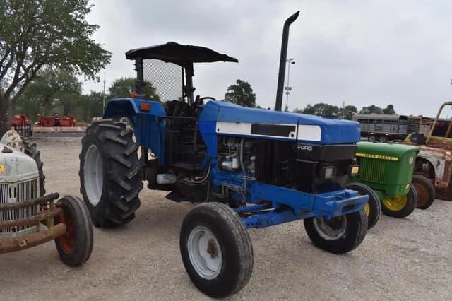 Image of New Holland 6640 equipment image 1