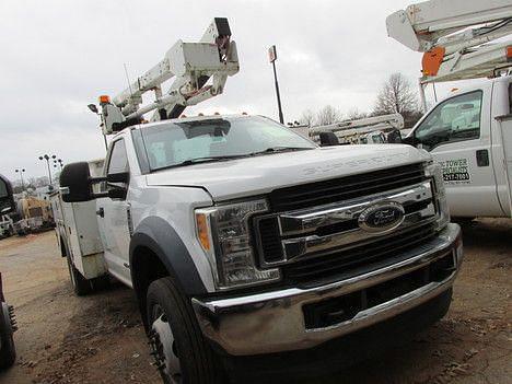 Image of Ford F-550 equipment image 2