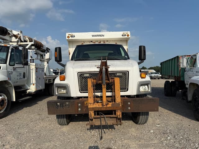 Image of Chevrolet C7500 equipment image 1