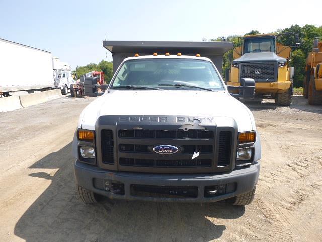 Image of Ford F-550 equipment image 1